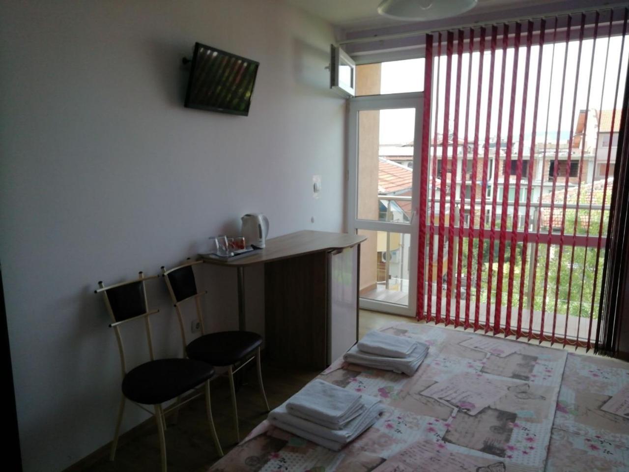 פרימורסקו Guest House Nedelchevi מראה חיצוני תמונה