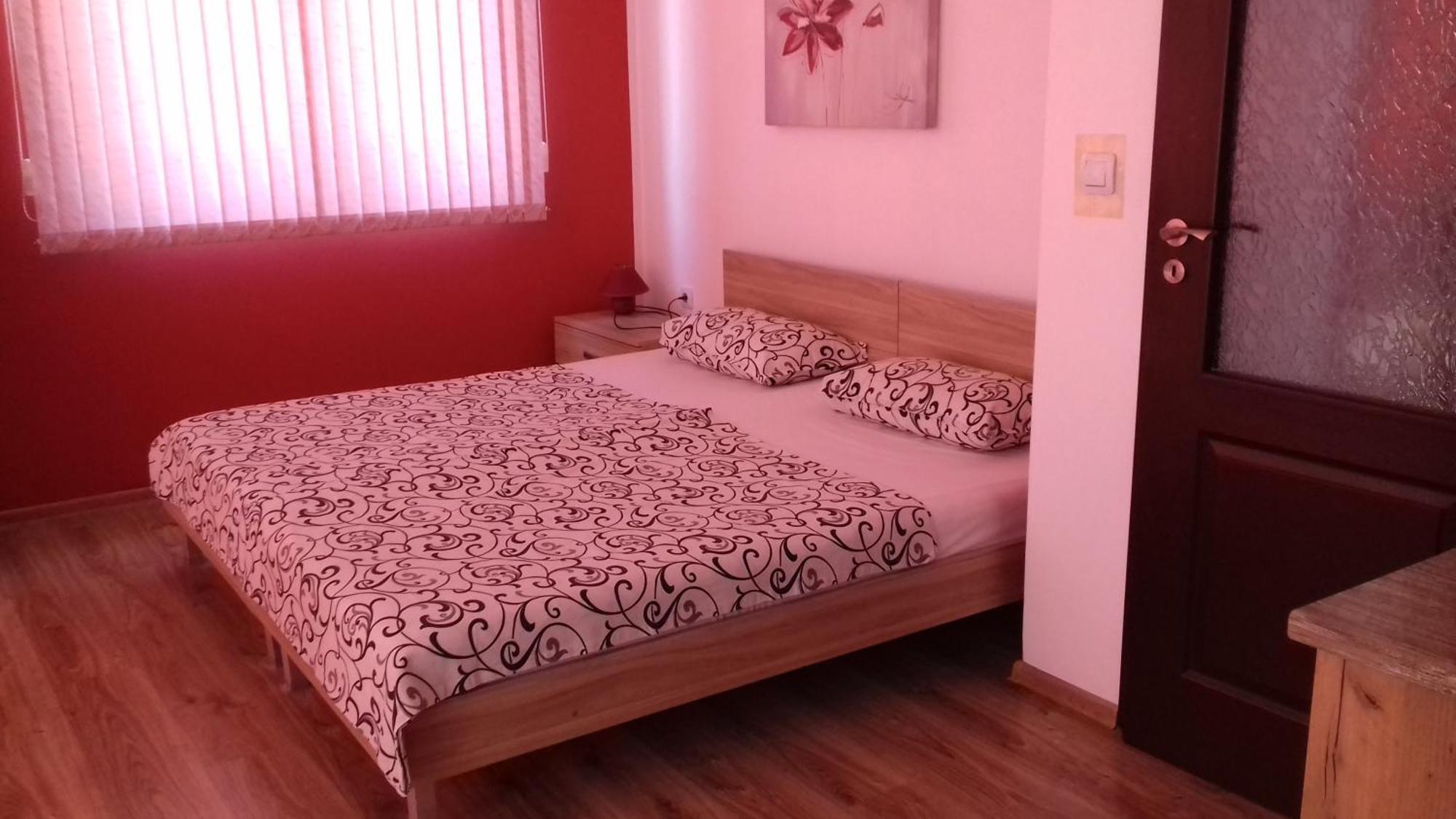 פרימורסקו Guest House Nedelchevi מראה חיצוני תמונה