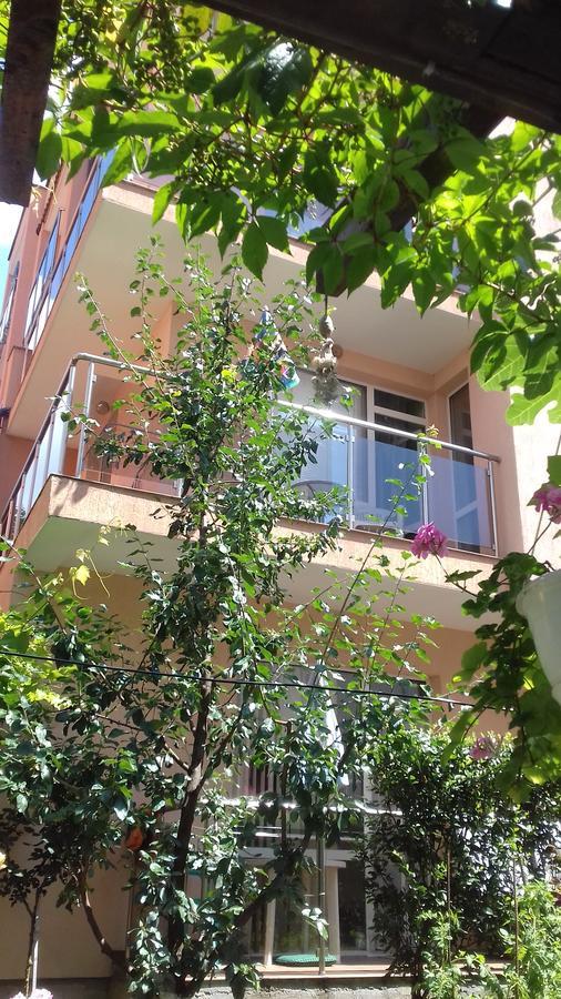 פרימורסקו Guest House Nedelchevi מראה חיצוני תמונה