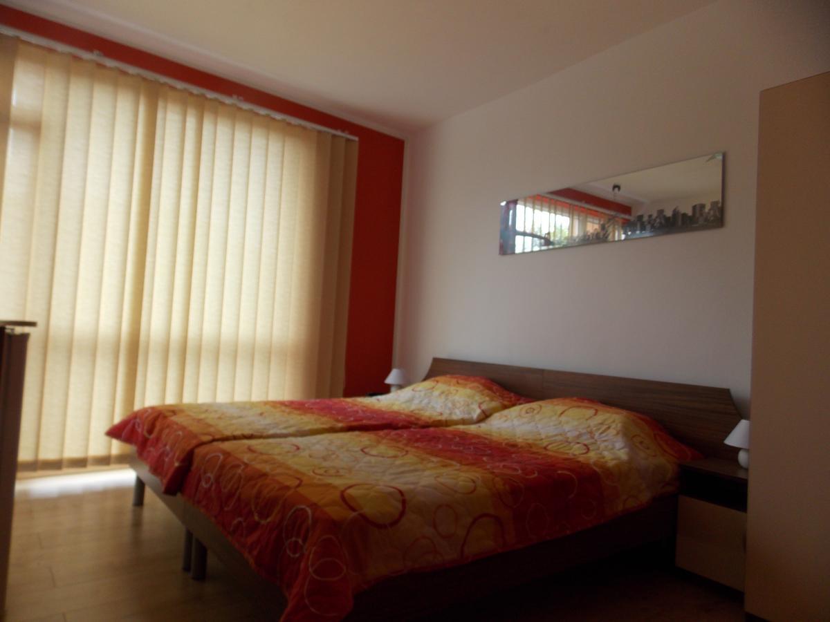 פרימורסקו Guest House Nedelchevi מראה חיצוני תמונה